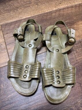 Frye Olive Green Leather Sandals